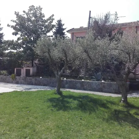 Borgo Vigna Ferri Bed and breakfast *